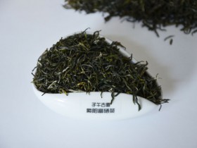 陕西的紫阳翠峰富硒茶是生茶还是熟茶？