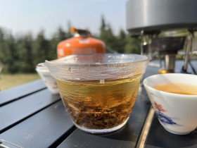 暑热天喝紫阳富硒红茶好吗?