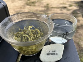 恩施绿茶和紫阳富硒绿茶哪个好喝?
