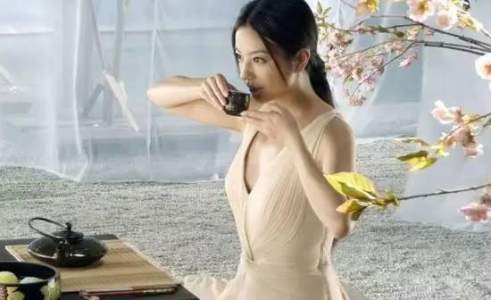 【转】心中有道,倒茶就是茶道; 心中无道,茶道就是倒茶