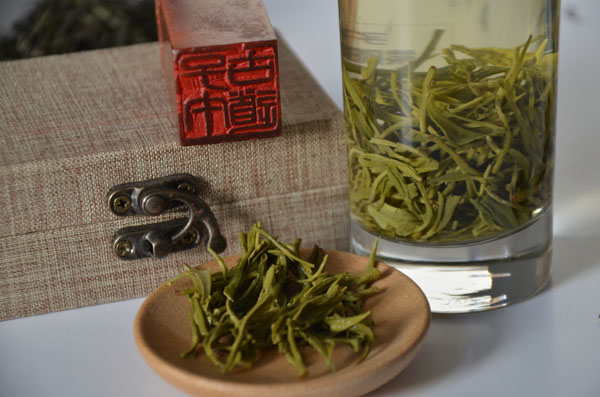 蒿坪毛尖富硒茶