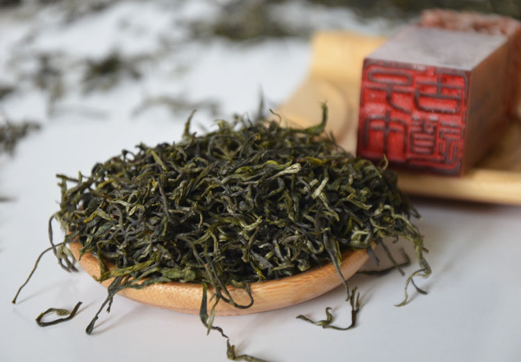 紫阳毛尖茶型难看不整齐却很好喝