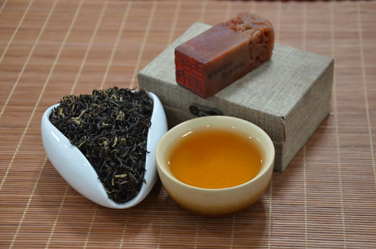 “紫阳富硒茶”入选国家地理标志运用促进重点联系指导名录