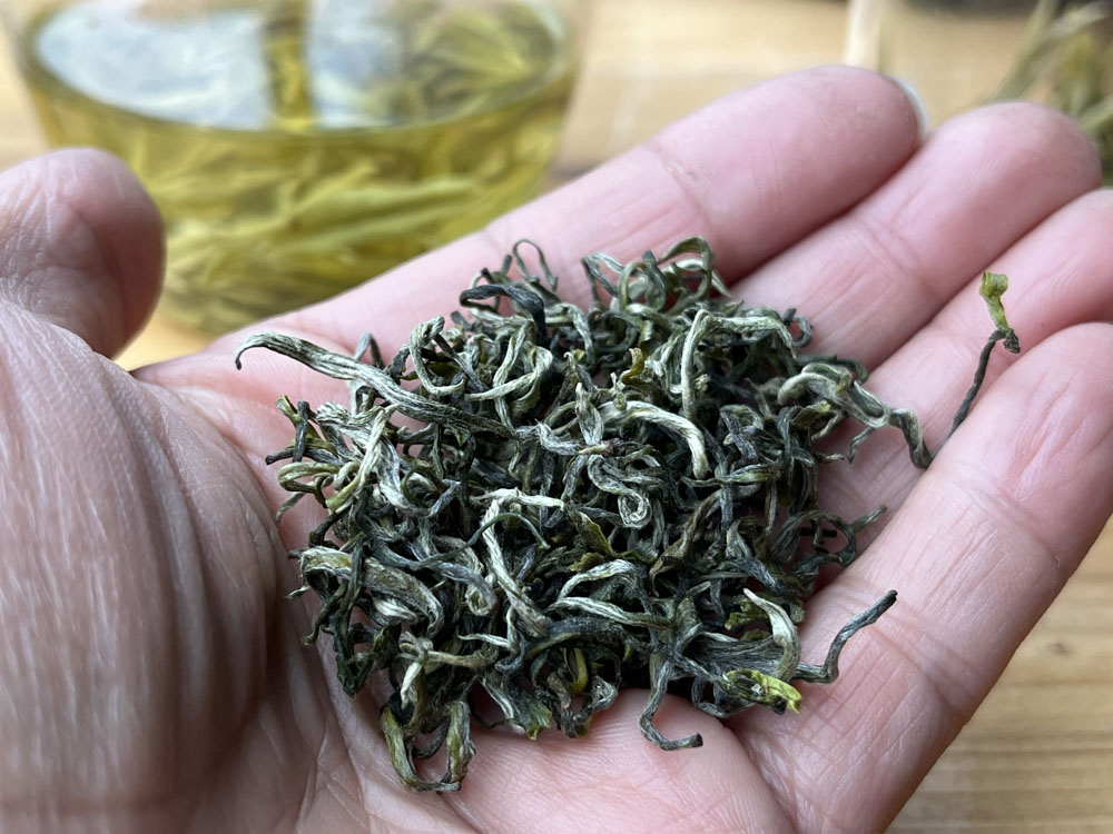 明前紫阳毛尖富硒茶绿色好还是黑色好哪个工艺好？